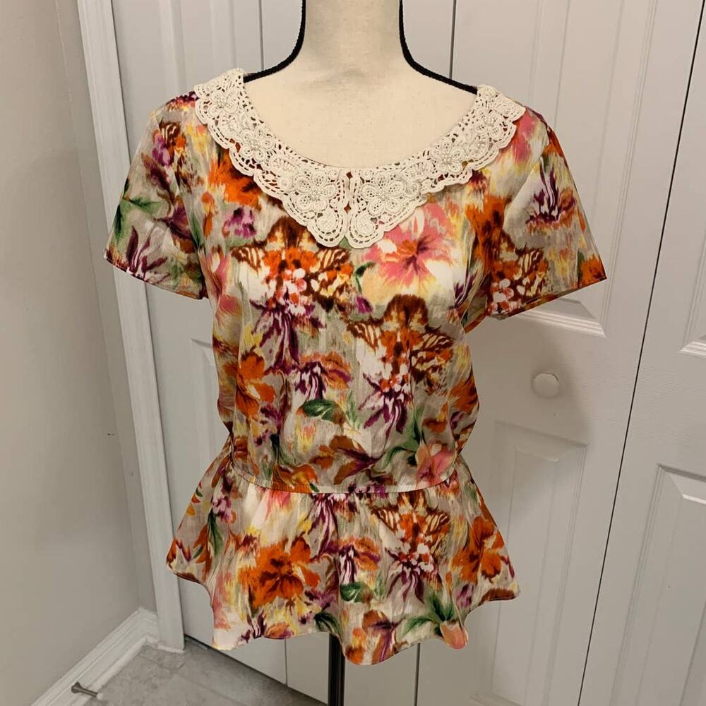 Notations crochet collar with mini pearl detail peplum abstract floral pattern S